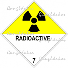 ADR 7D bárca Radioaktív anyagok, fehér-sárga élére állított négyzet, radioaktív piktogrammal
